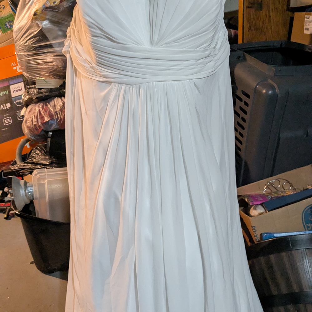 Chic Cream Wedding Dress